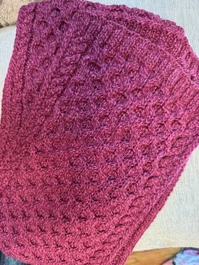 Original Aran Co Cable Merino Wool Scarf 60”x 9” Berry Heather Raspberry